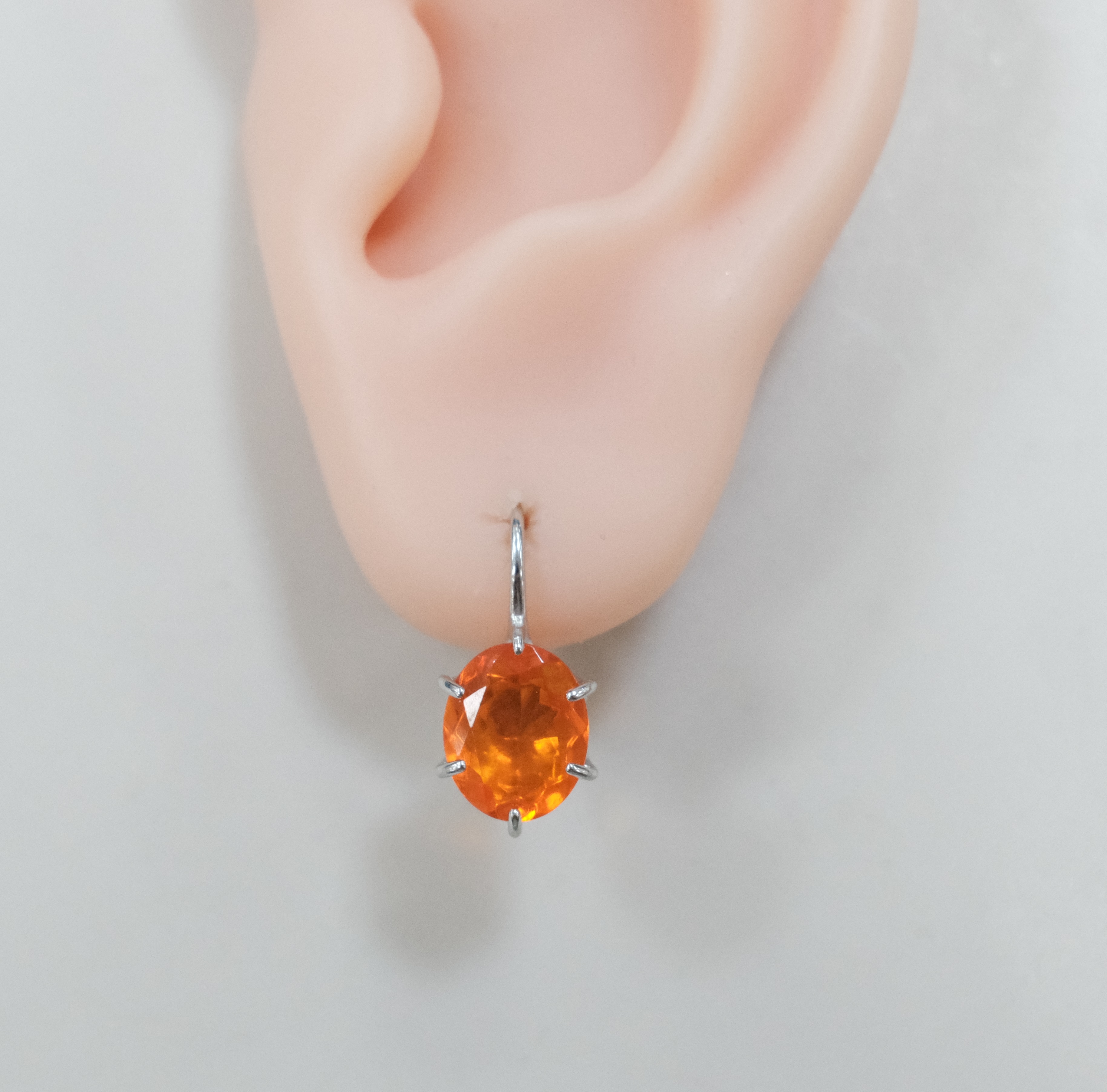 Серебряные серьги с огненными опалами